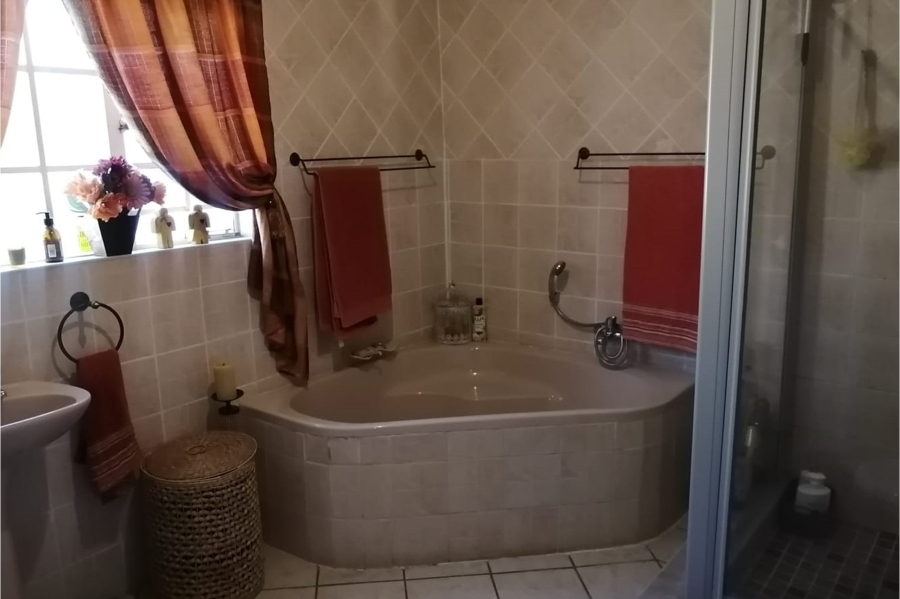 4 Bedroom Property for Sale in Cashan North West